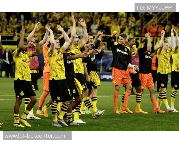 意甲激战巴黎圣日耳曼绝杀多特蒙德全场沸腾精彩瞬间回顾