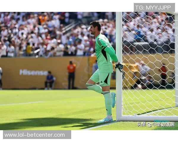 德甲激战皇马凭补时绝杀逆转那不勒斯全场沸腾赛后点评解析