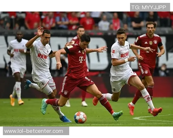 德甲激战:马竞与拜仁2比2平局红牌事件引发全场热议与十大精彩进球回顾 德甲激战:马竞与拜仁2比2平局红牌事件引发全场热议与十大精彩进球回顾