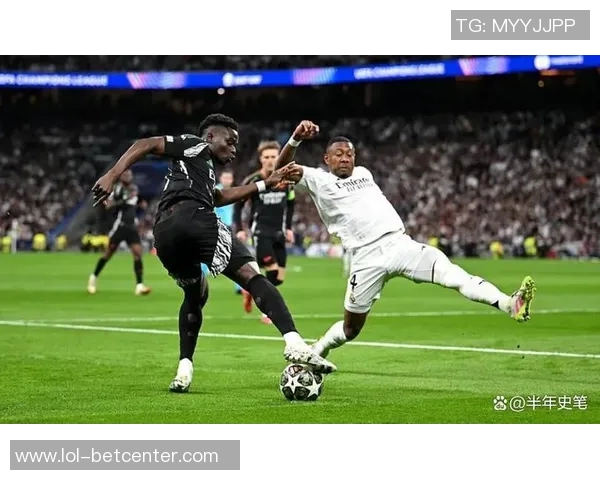 德甲精彩对决那不勒斯5-0狂胜皇马帽子戏法引发争议判罚热议