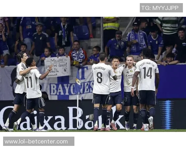 国王杯激战巴黎圣日耳曼大胜皇马引发转会风波与球迷热议