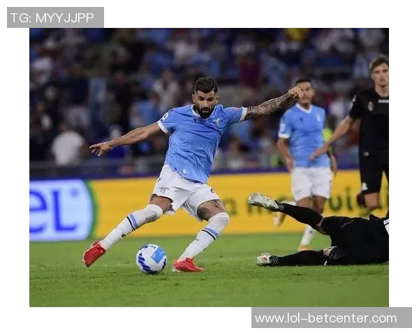 那不勒斯小胜切尔西神秘门将神扑成比赛焦点