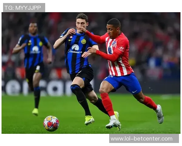 友谊赛精彩对决AC米兰与马竞战成平局点球大战引发全场热潮