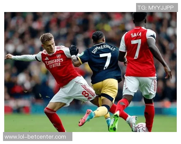 意甲激战阿森纳小胜切尔西红牌争议引发全场热议与转会传闻 意甲激战阿森纳小胜切尔西红牌争议引发全场热议与转会传闻