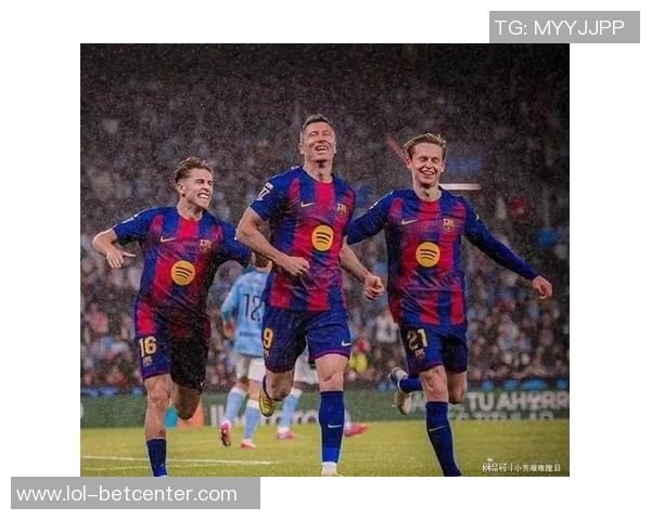 国王杯激战曼城大胜巴萨点球争议引发全场热议